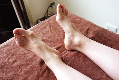 足は婦人科系に効くツボの宝庫！生理痛やつわりにも効果的だそうです。